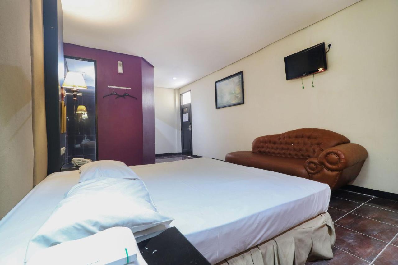 C'One Hotel Pulomas Jakarta Ngoại thất bức ảnh
