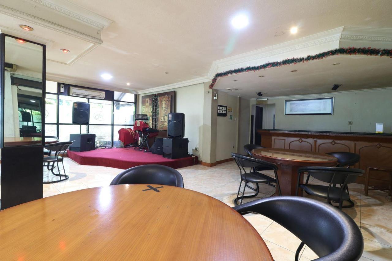 C'One Hotel Pulomas Jakarta Ngoại thất bức ảnh