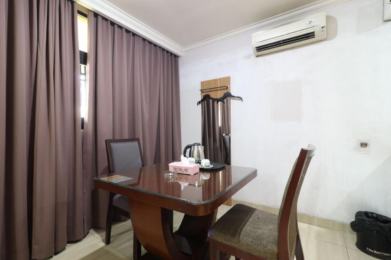 C'One Hotel Pulomas Jakarta Ngoại thất bức ảnh